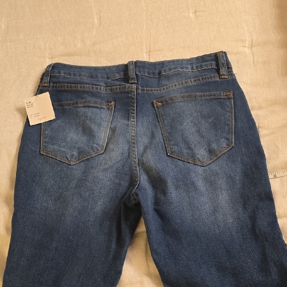 Vigoss Indigo Boot Cut Junior's Jeans - Picture 9 of 10